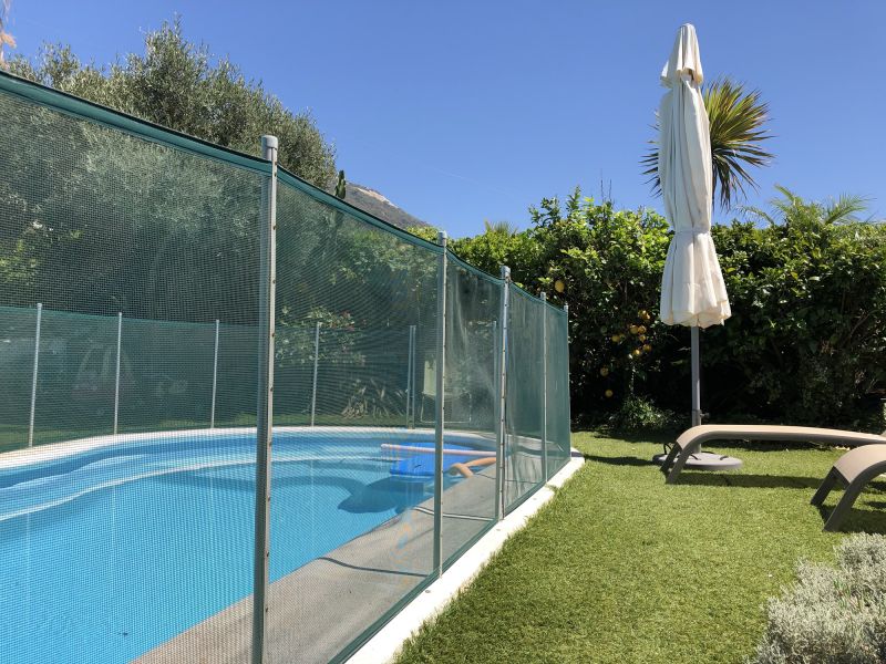 Secure Pool Enclosures